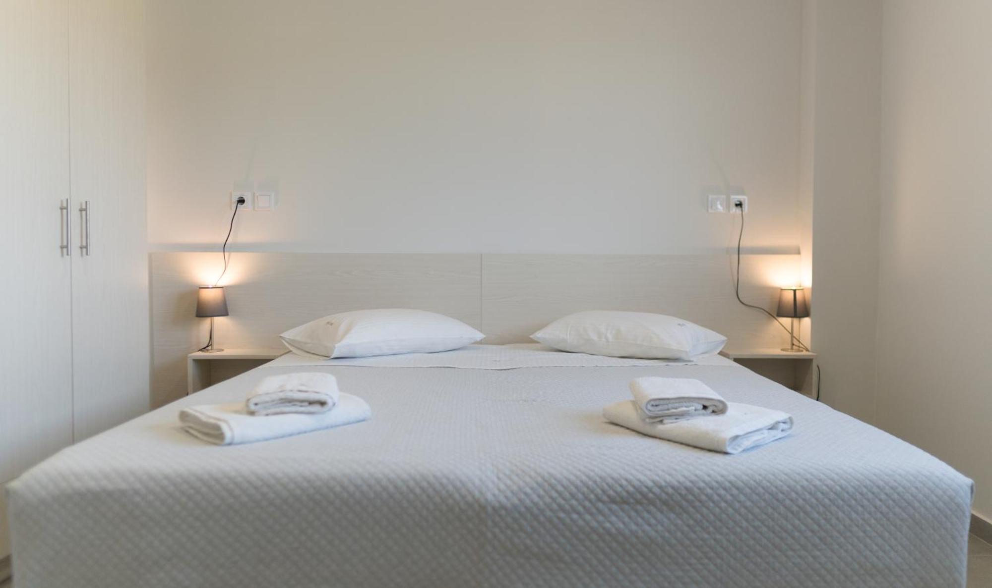 Dion Apartments Laganas Luaran gambar