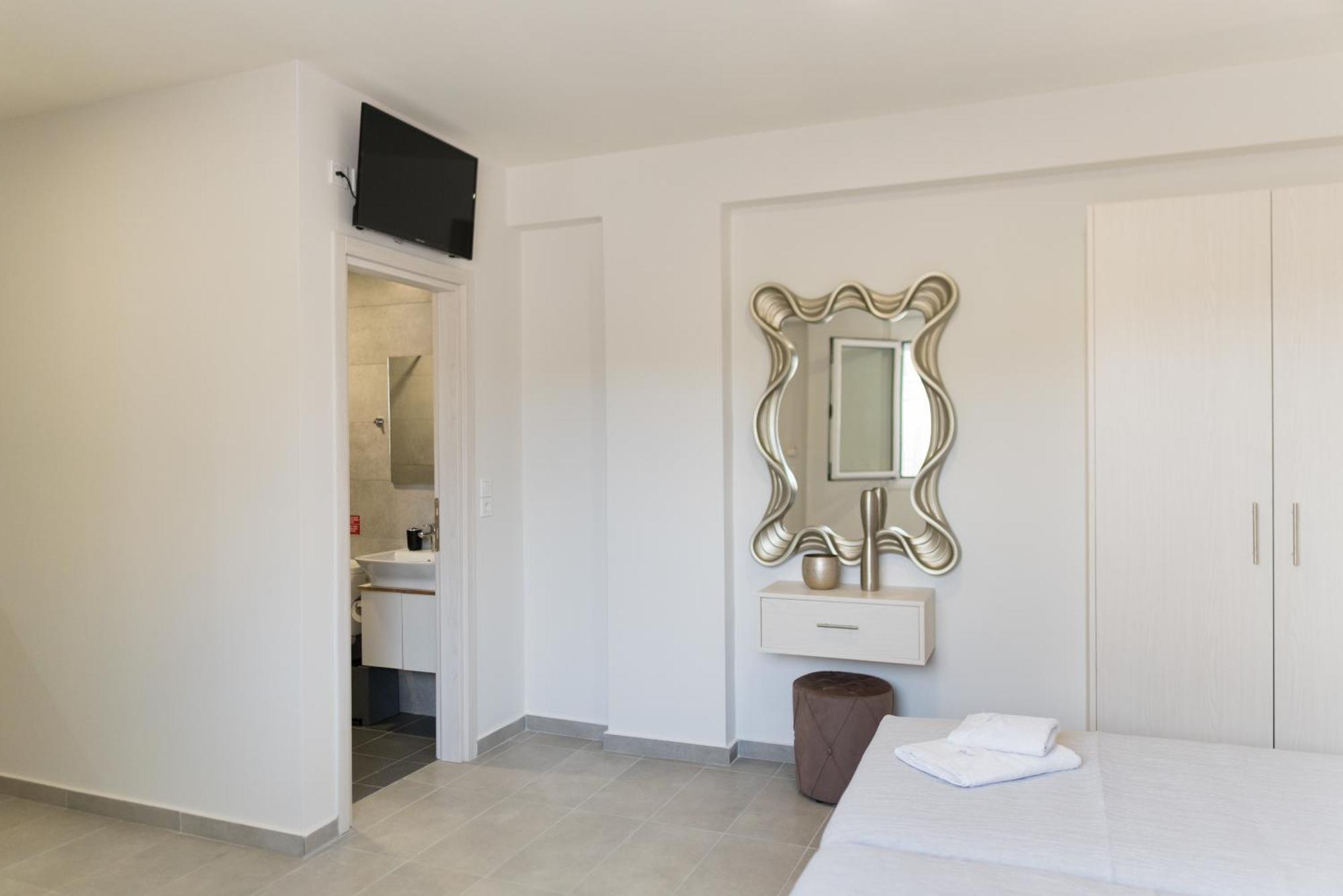 Dion Apartments Laganas Luaran gambar