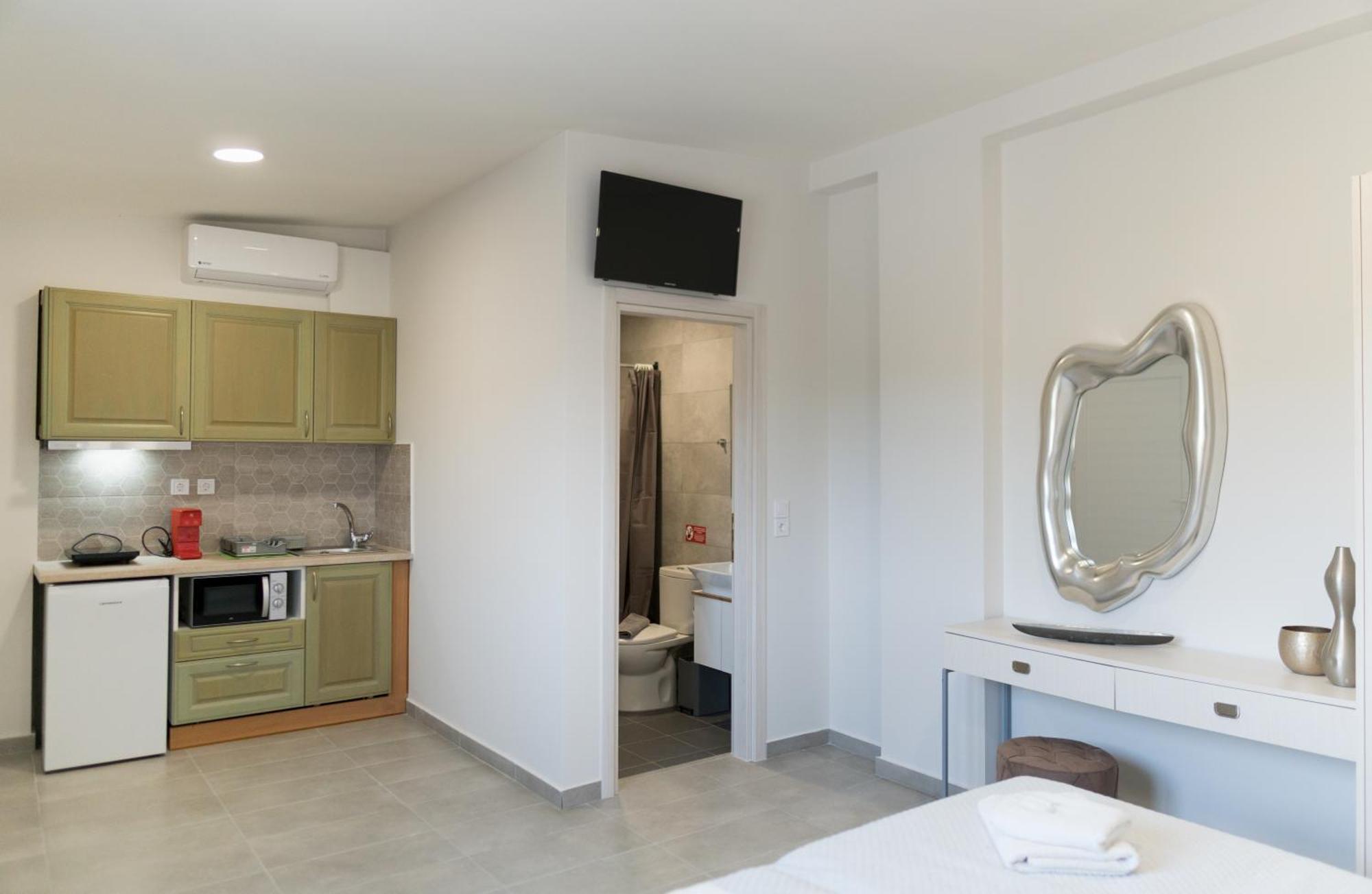 Dion Apartments Laganas Luaran gambar