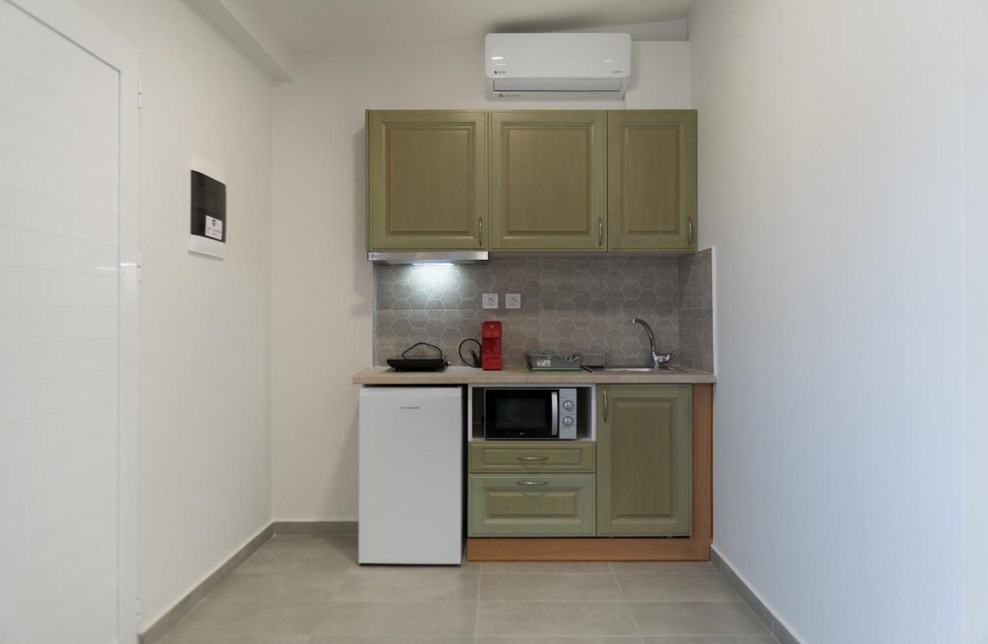 Dion Apartments Laganas Luaran gambar