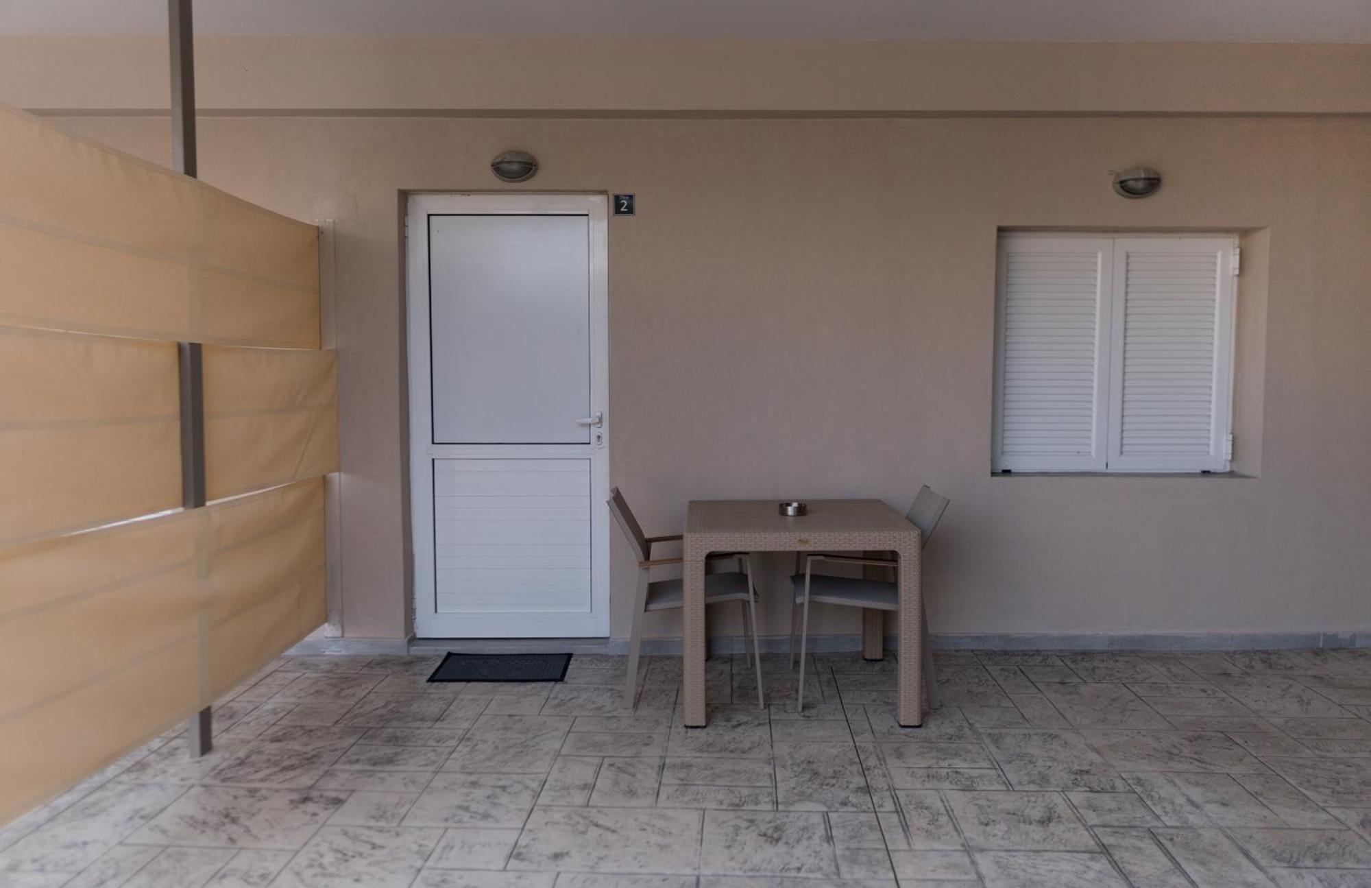 Dion Apartments Laganas Luaran gambar