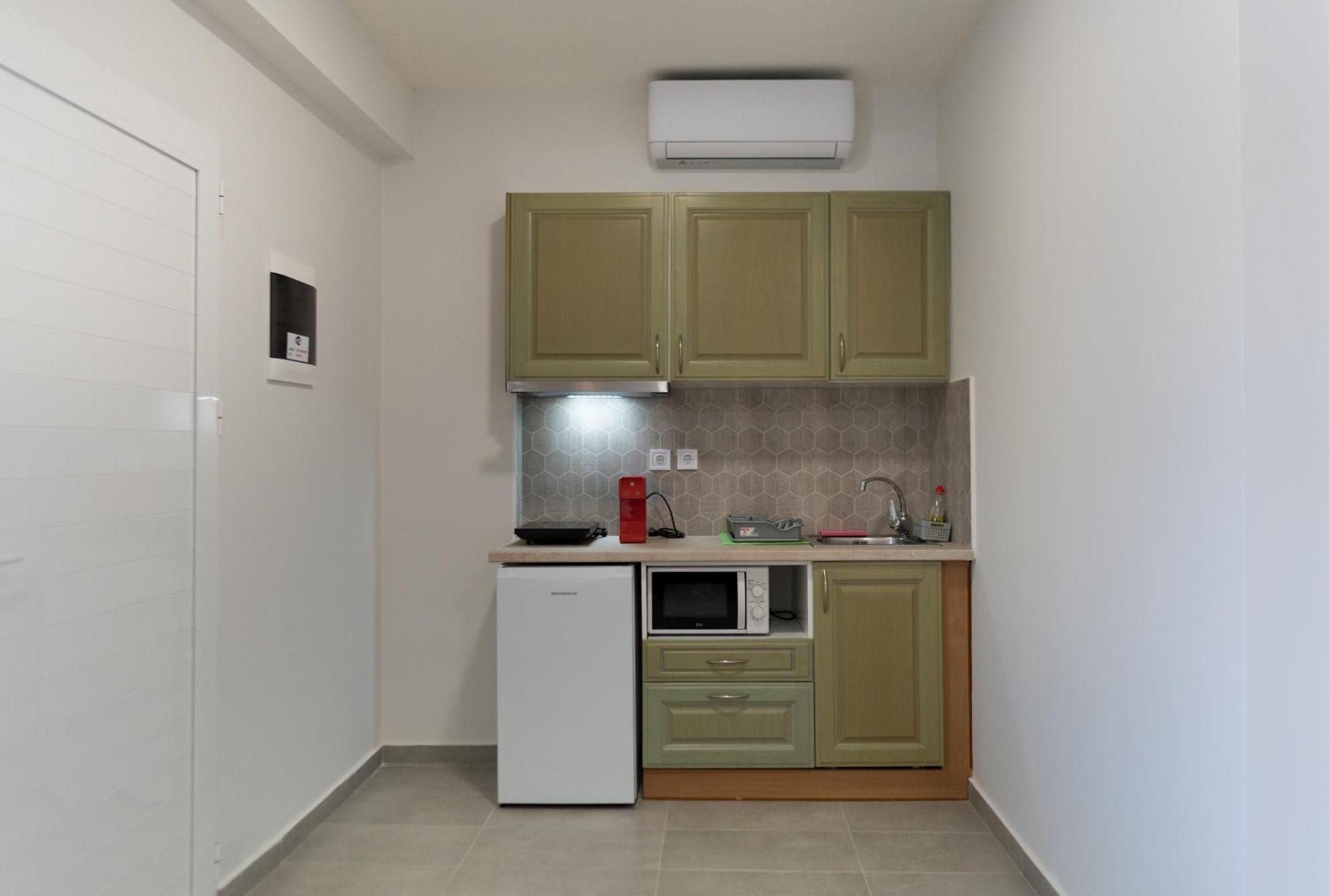 Dion Apartments Laganas Luaran gambar