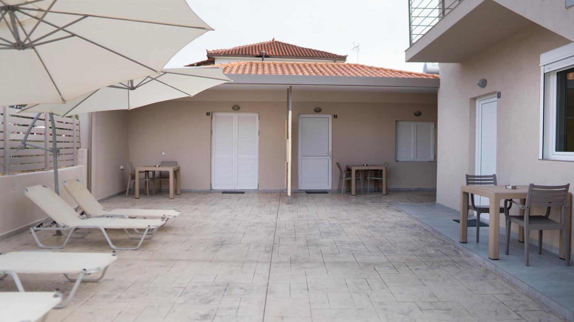 Dion Apartments Laganas Luaran gambar