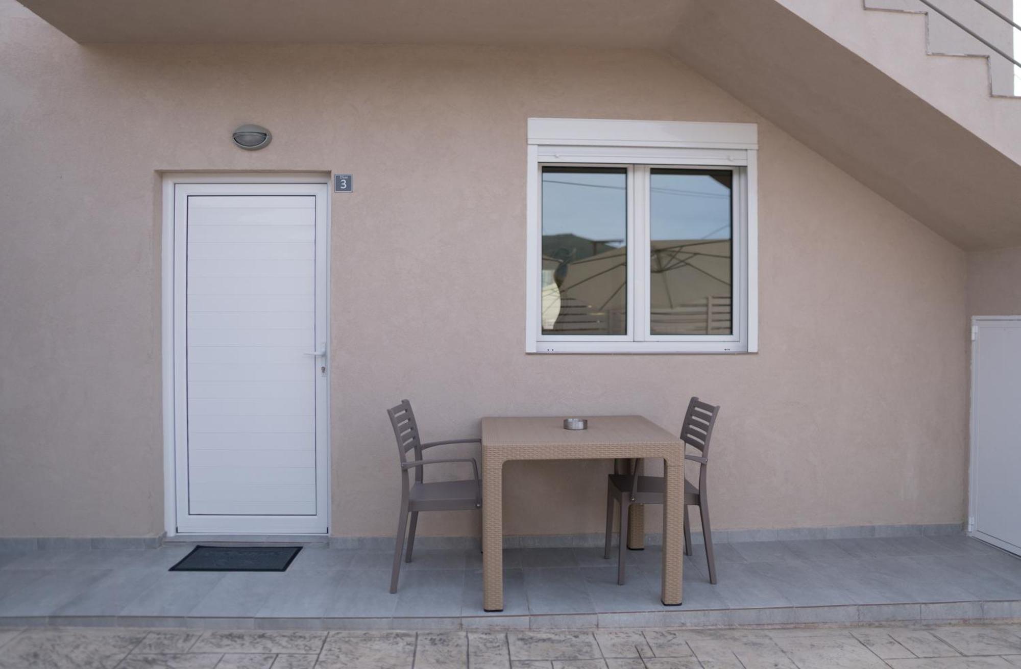 Dion Apartments Laganas Luaran gambar